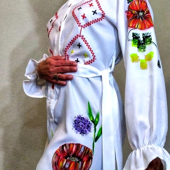 blouse - Picture 13 of 16